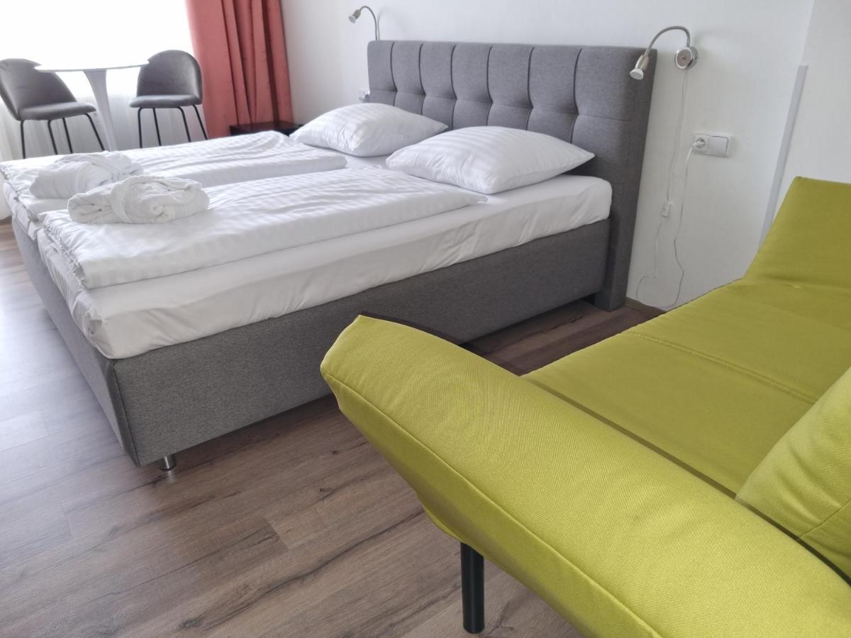 Ubytování Hanka v hotelovém pokoji C408 Frymburk Exteriér fotografie