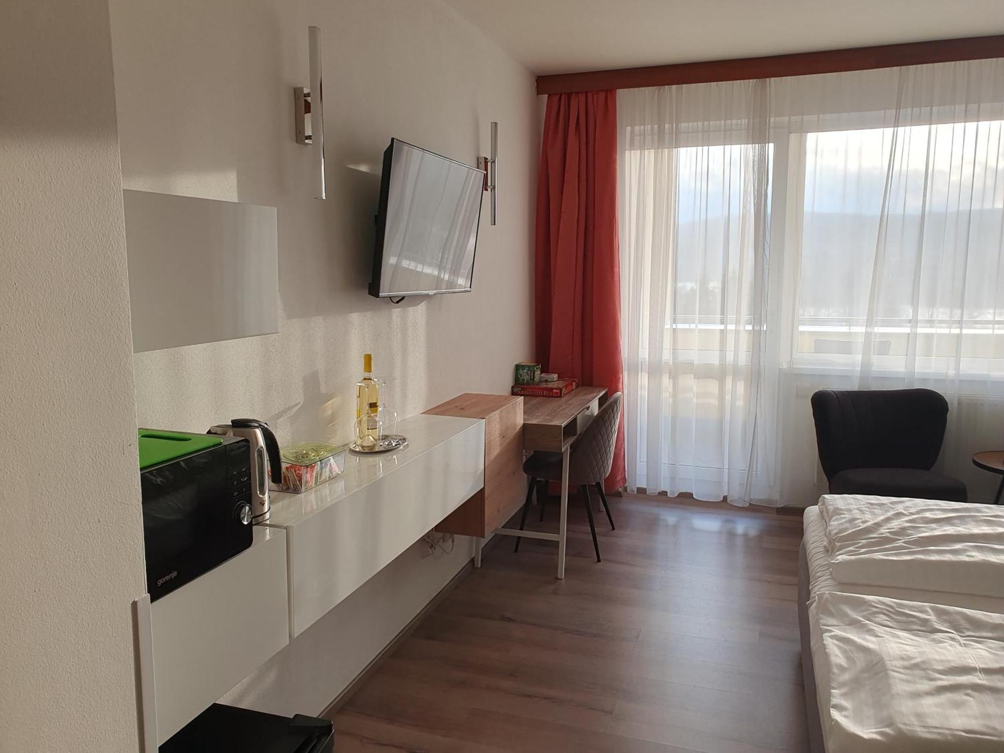Ubytování Hanka v hotelovém pokoji C408 Frymburk Exteriér fotografie
